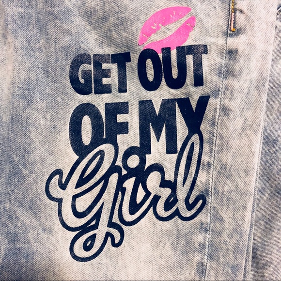 Lalabobo Statement Boyfriend/Mom Jeans - Picture 4 of 8